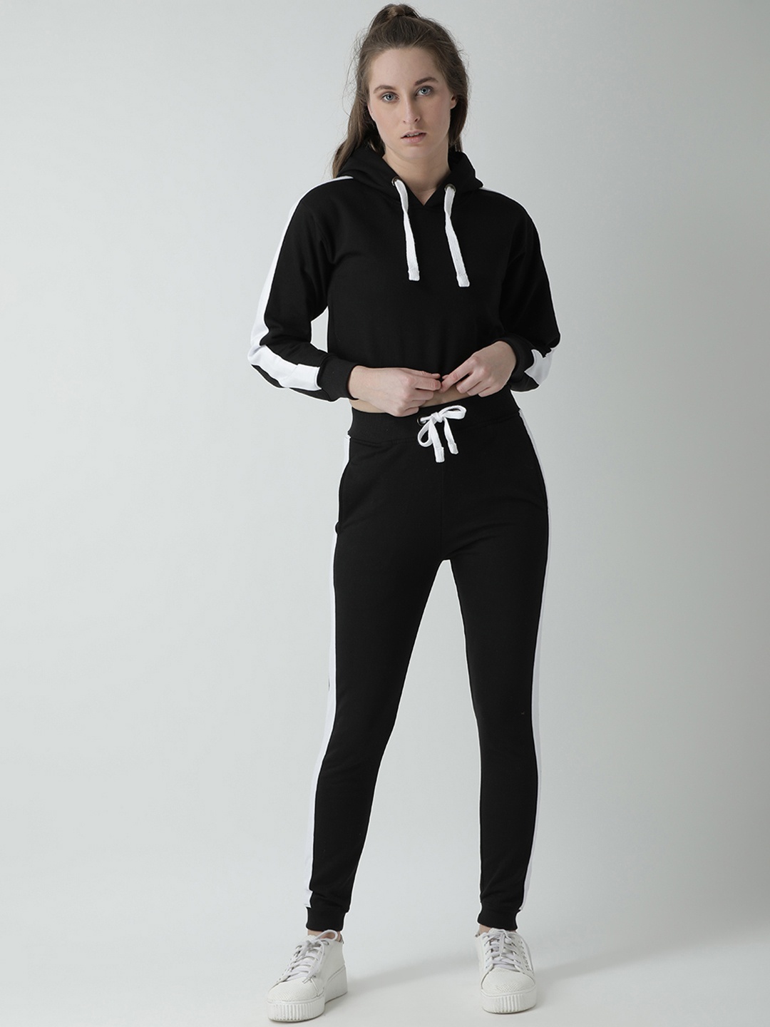 

GRIFFEL Women Black Solid Tracksuit