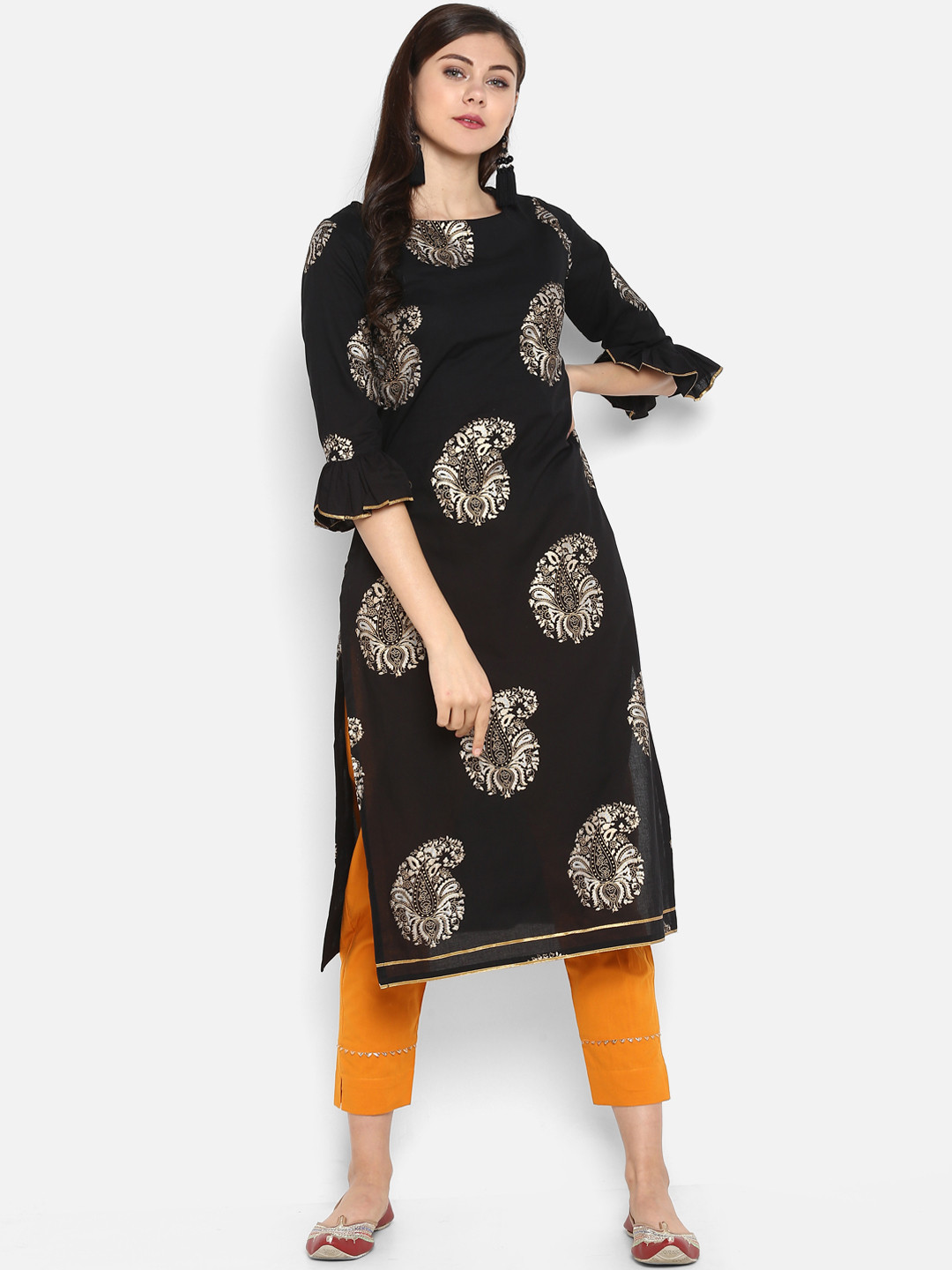 

Janasya Women Black Paisley Printed Regular Pure Cotton Kurta with Trousers