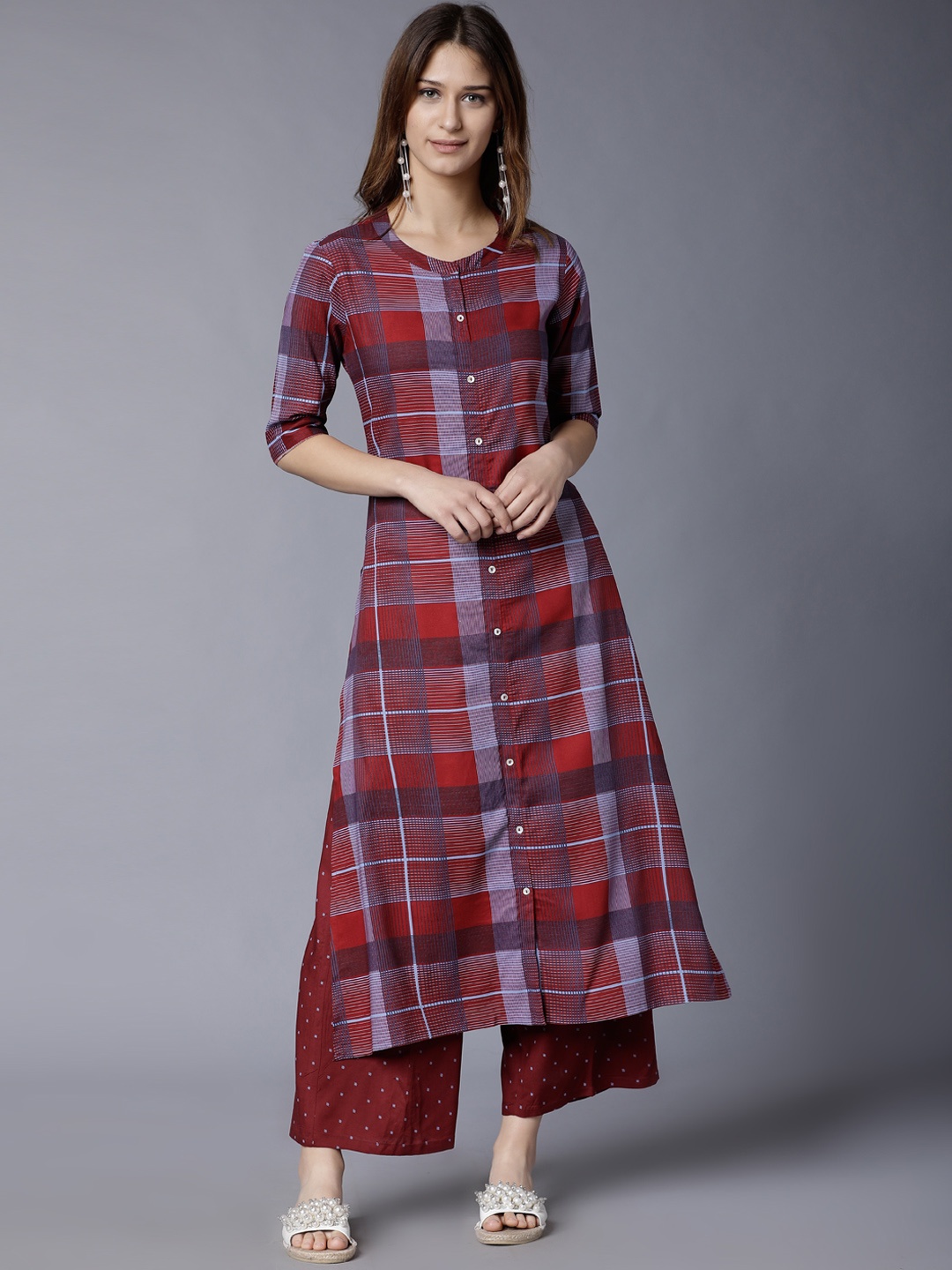 

Vishudh Women Maroon & Blue Printed Kurta with Palazzos