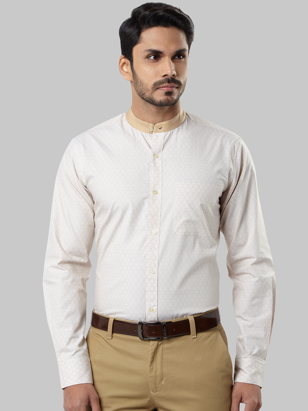 

Raymond Men Brown & Off-White Regular Fit Printed Party Shirt