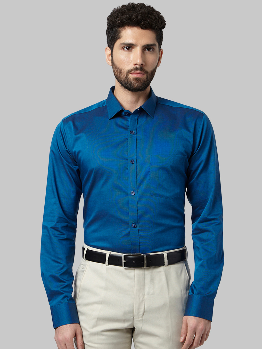 

Park Avenue Men Blue Slim Fit Solid Formal Shirt