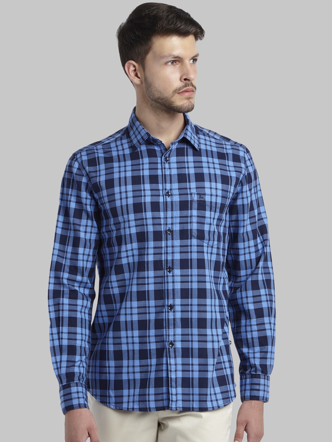 

Parx Men Blue Slim Fit Checked Casual Shirt