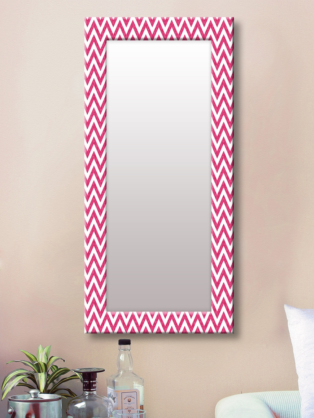 

999Store Pink Framed Wall Mirror