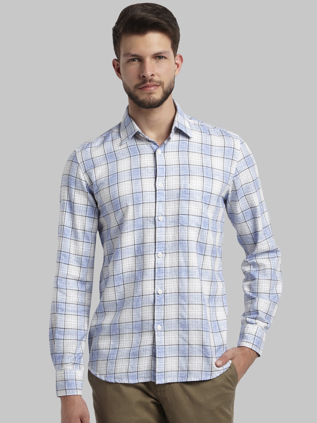 

Parx Men Blue & White Slim Fit Checked Casual Shirt