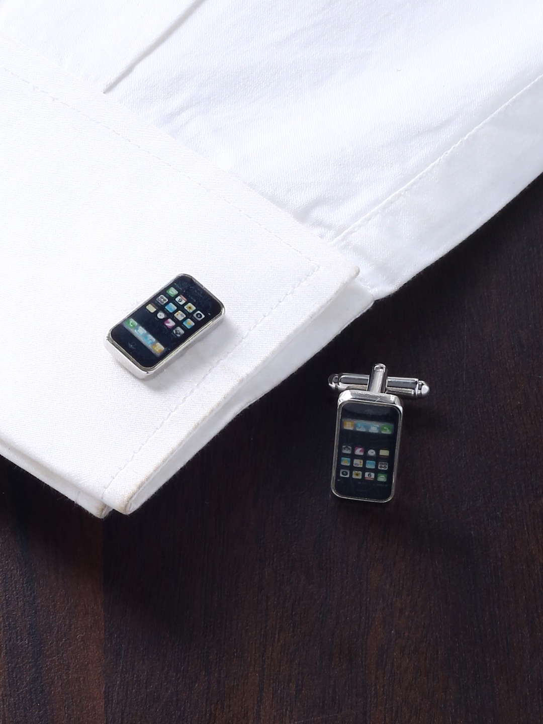 

Tistabene Silver-Toned Square Cufflinks