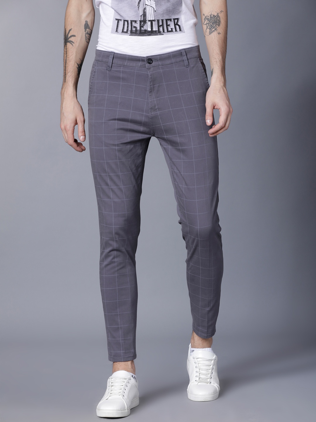 

HIGHLANDER Men Grey Slim Fit Checked Trousers