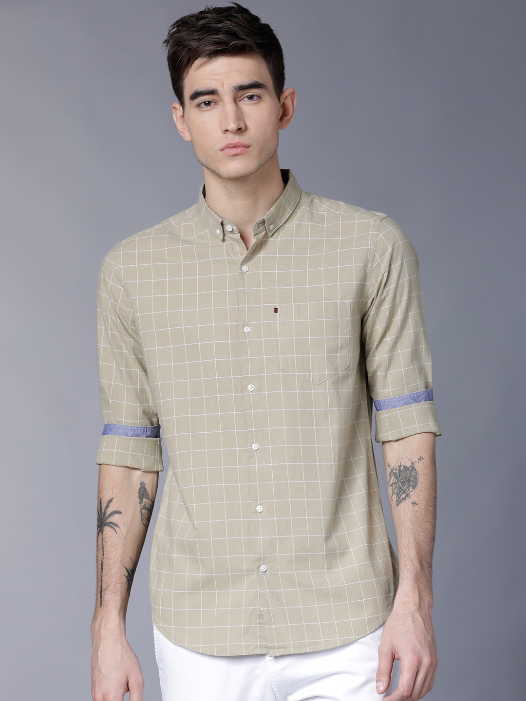 

Black coffee Men Taupe & White Slim Fit Checked Casual Shirt