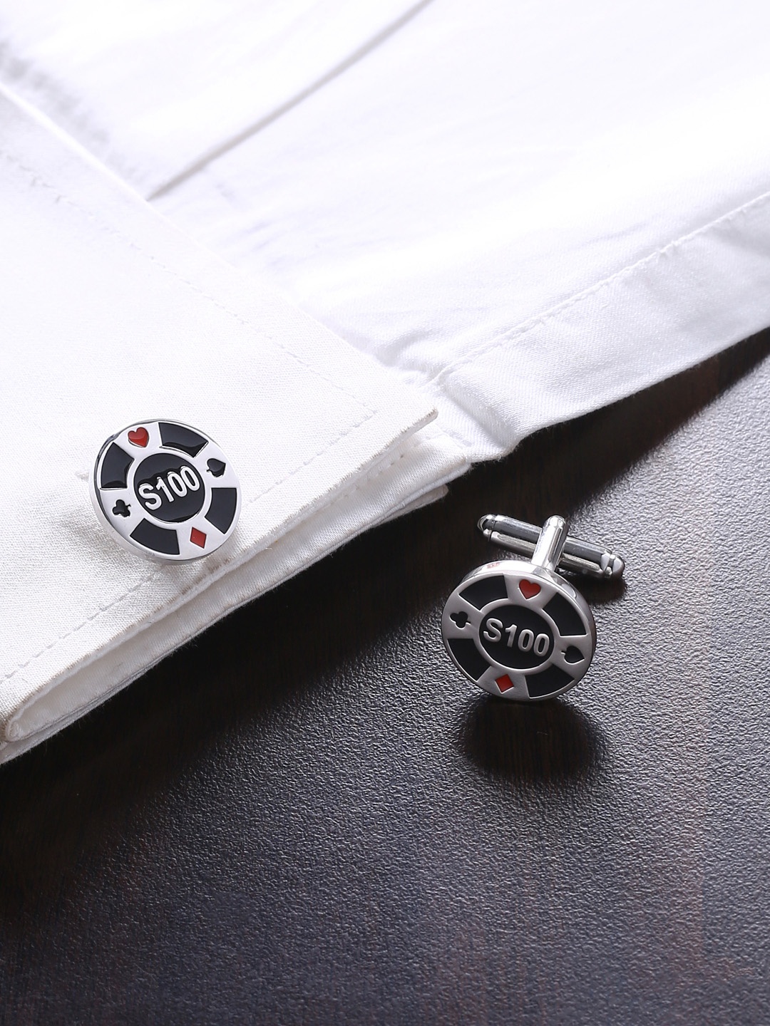

Tistabene Silver-Toned Round Cufflinks