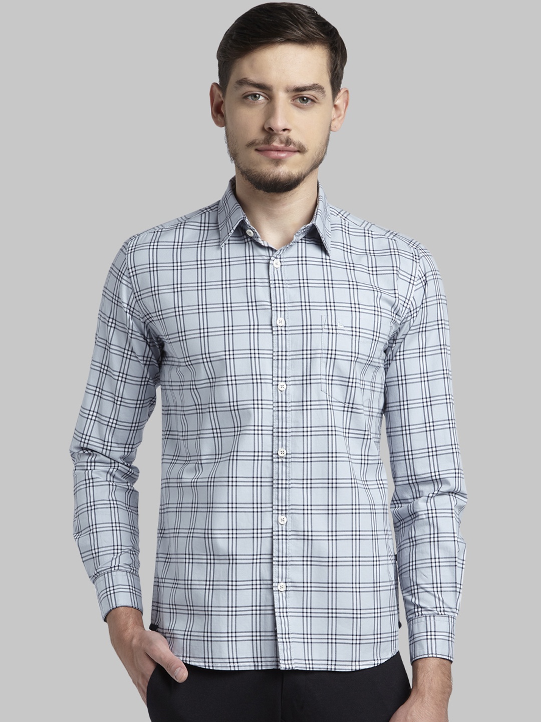 Parx Men Grey & Black Slim Fit Checked Casual Shirt