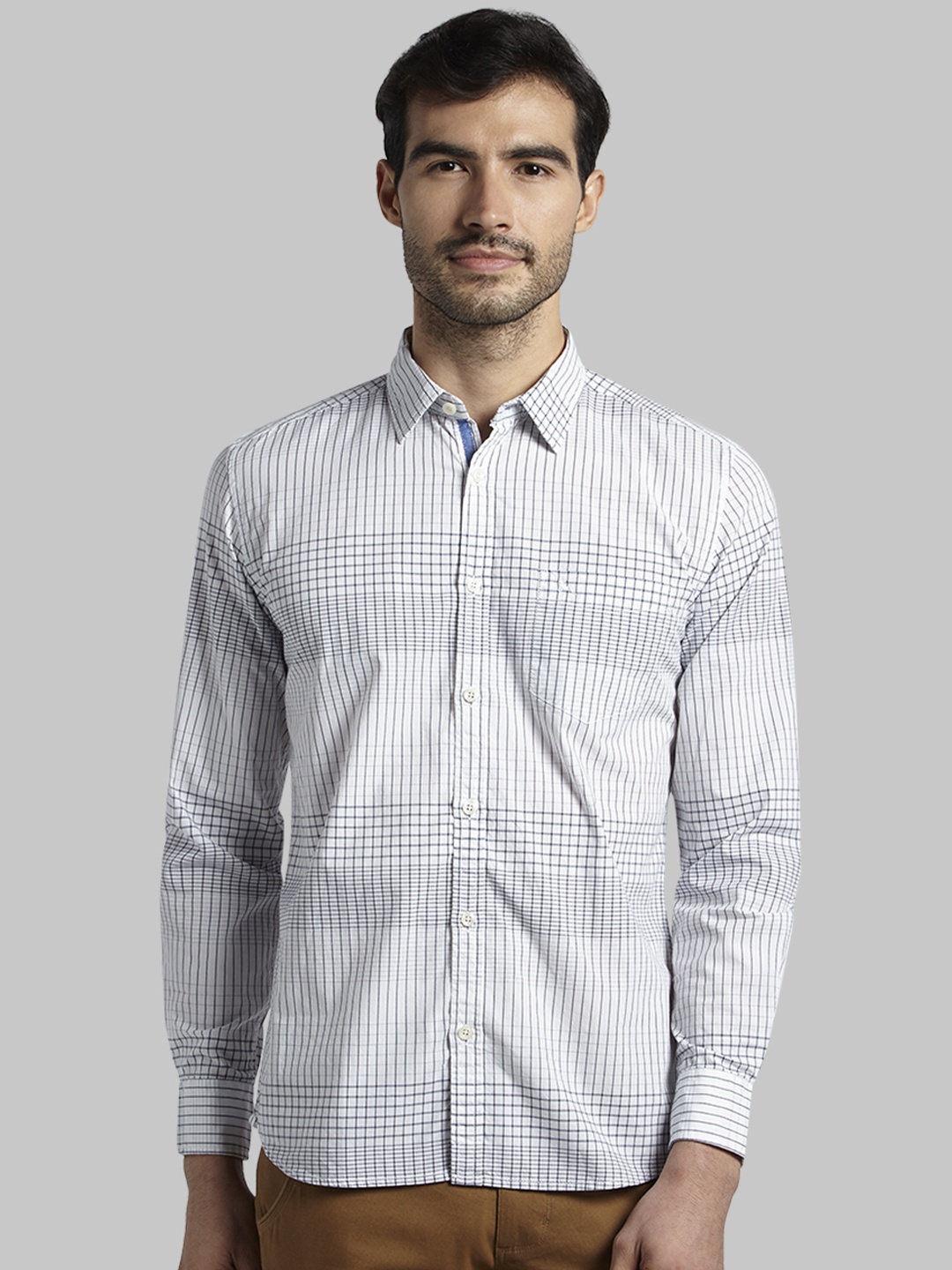 

Parx Men White & Blue Slim Fit Checked Casual Shirt