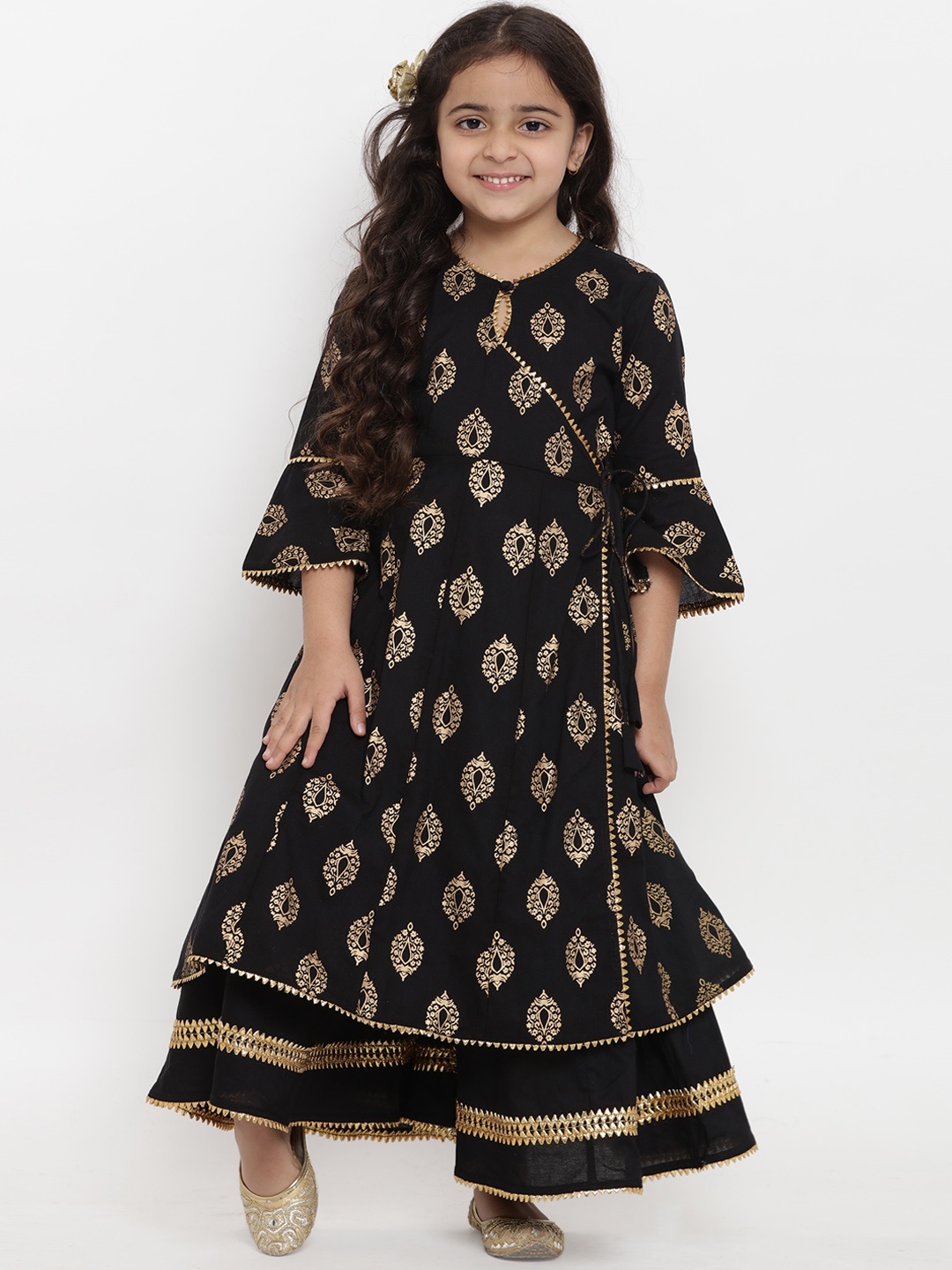 

Bitiya by Bhama Girls Black Foil Printed Kurta with Palazzos