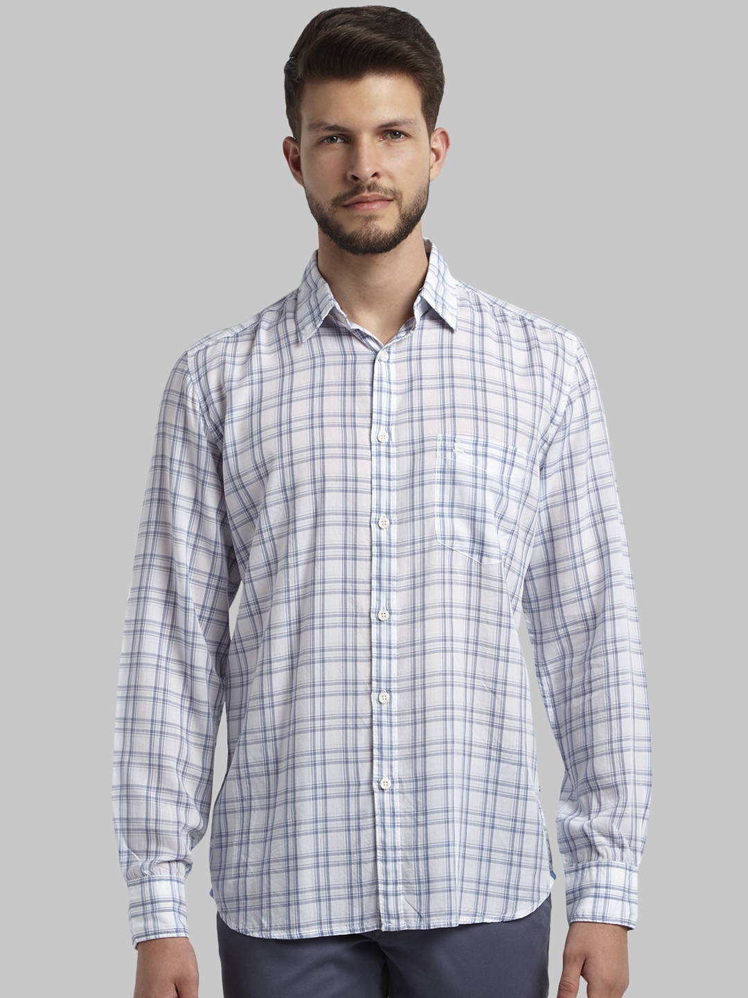 

Parx Men White & Blue Slim Fit Checked Casual Shirt