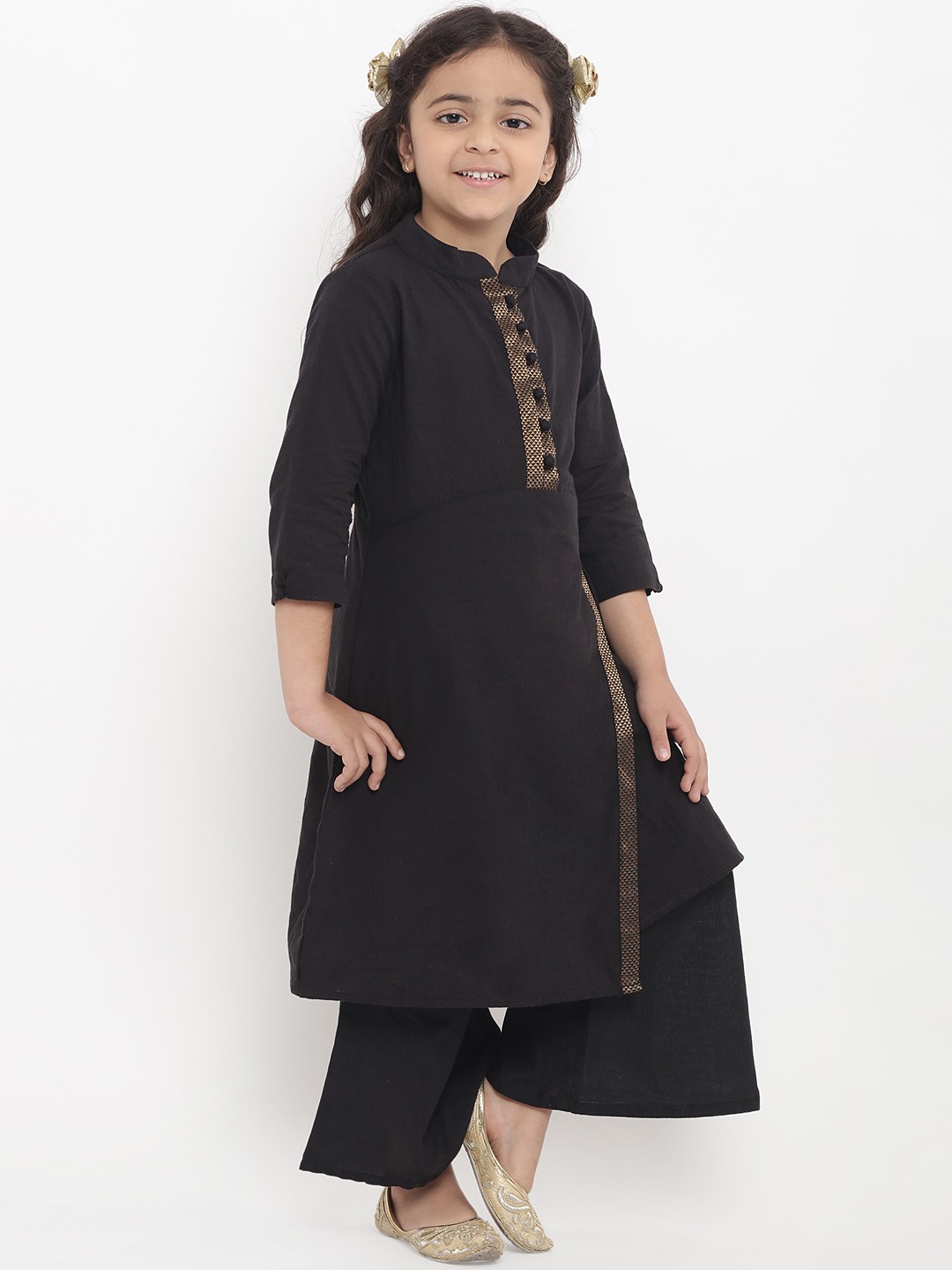 

Bitiya by Bhama Girls Black Solid Kurta with Palazzos