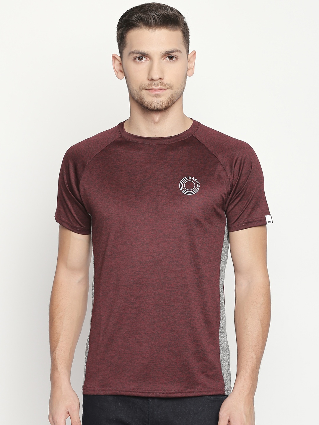 

Basics Men Maroon Solid Round Neck T-shirt