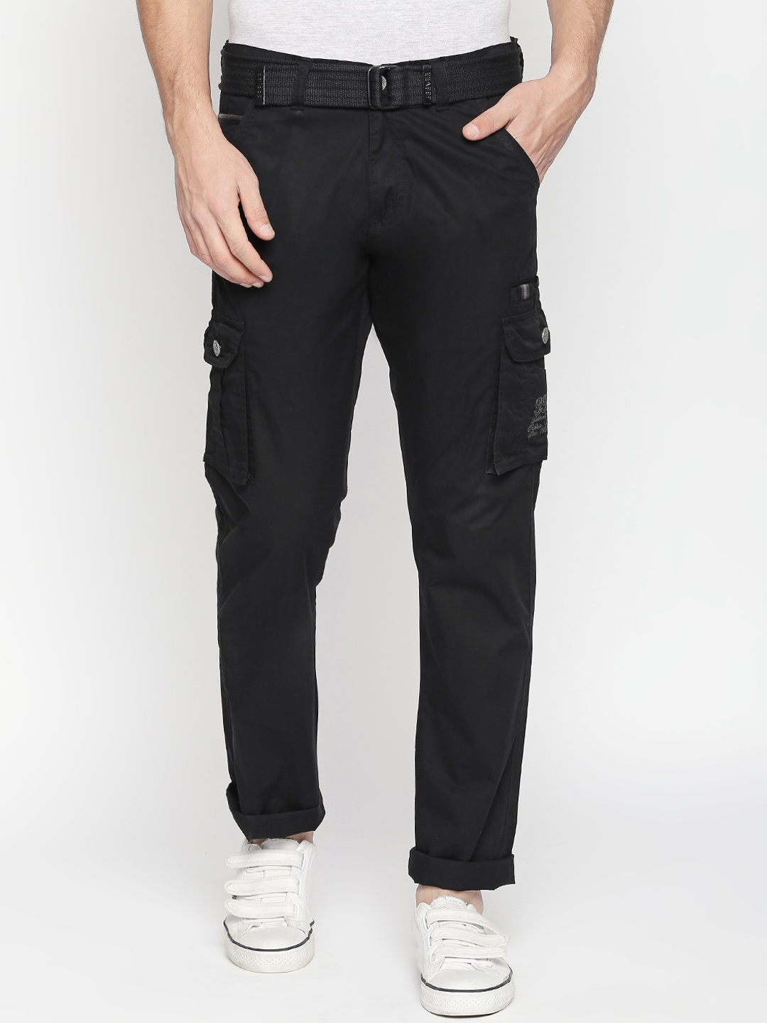 

beevee Men Black Regular Fit Solid Cargos