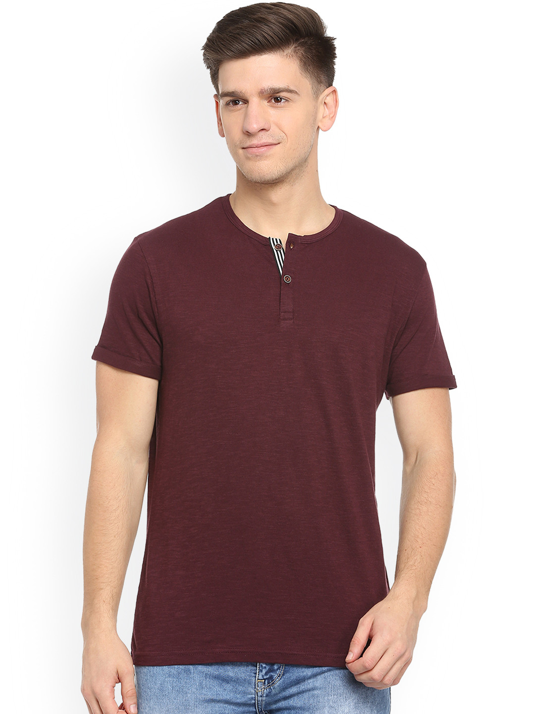 

People Men Maroon Solid Henley Neck Pure Cotton T-shirt