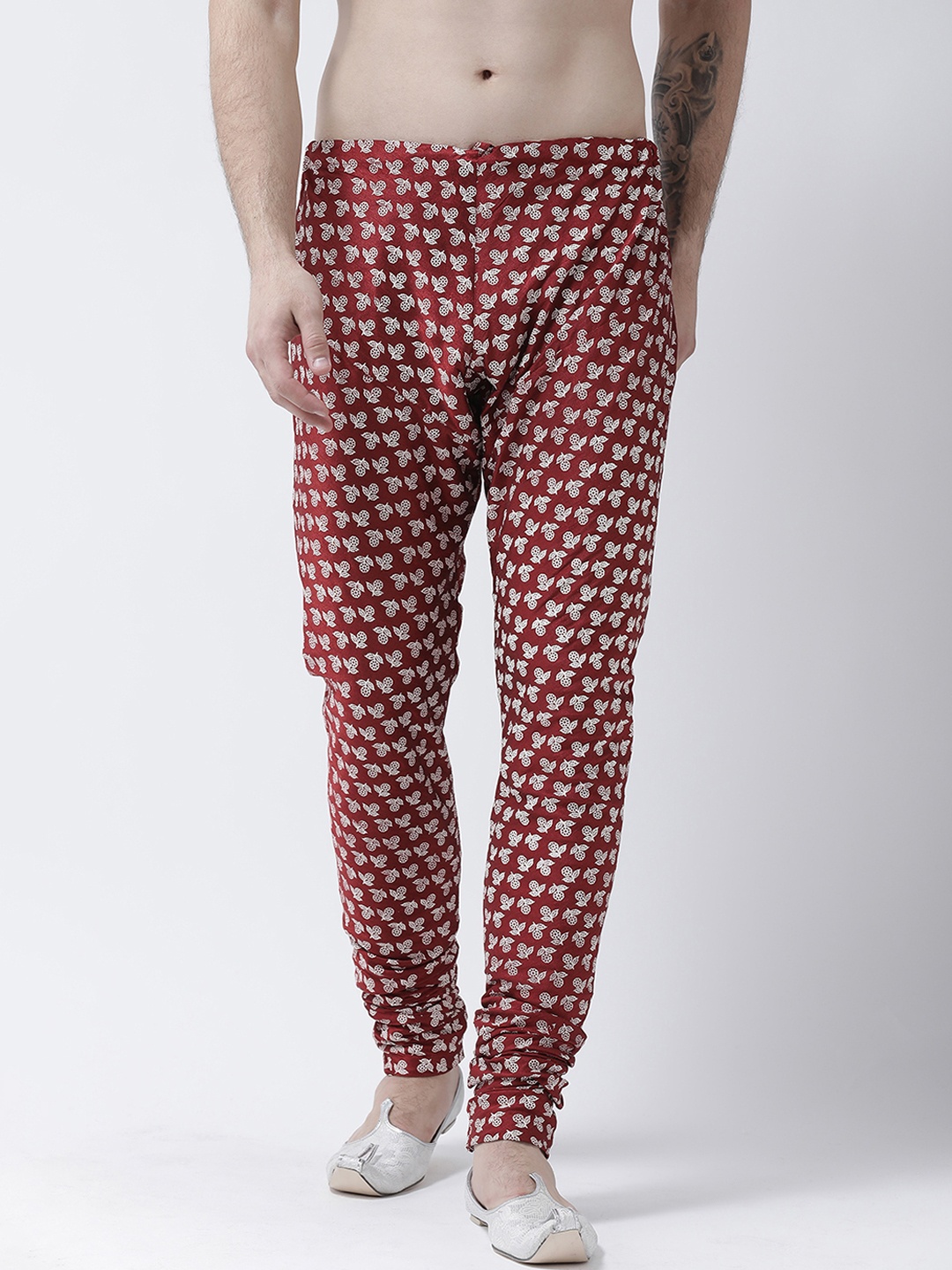 

DEYANN Men Red Printed Churidar-Length Pyjama