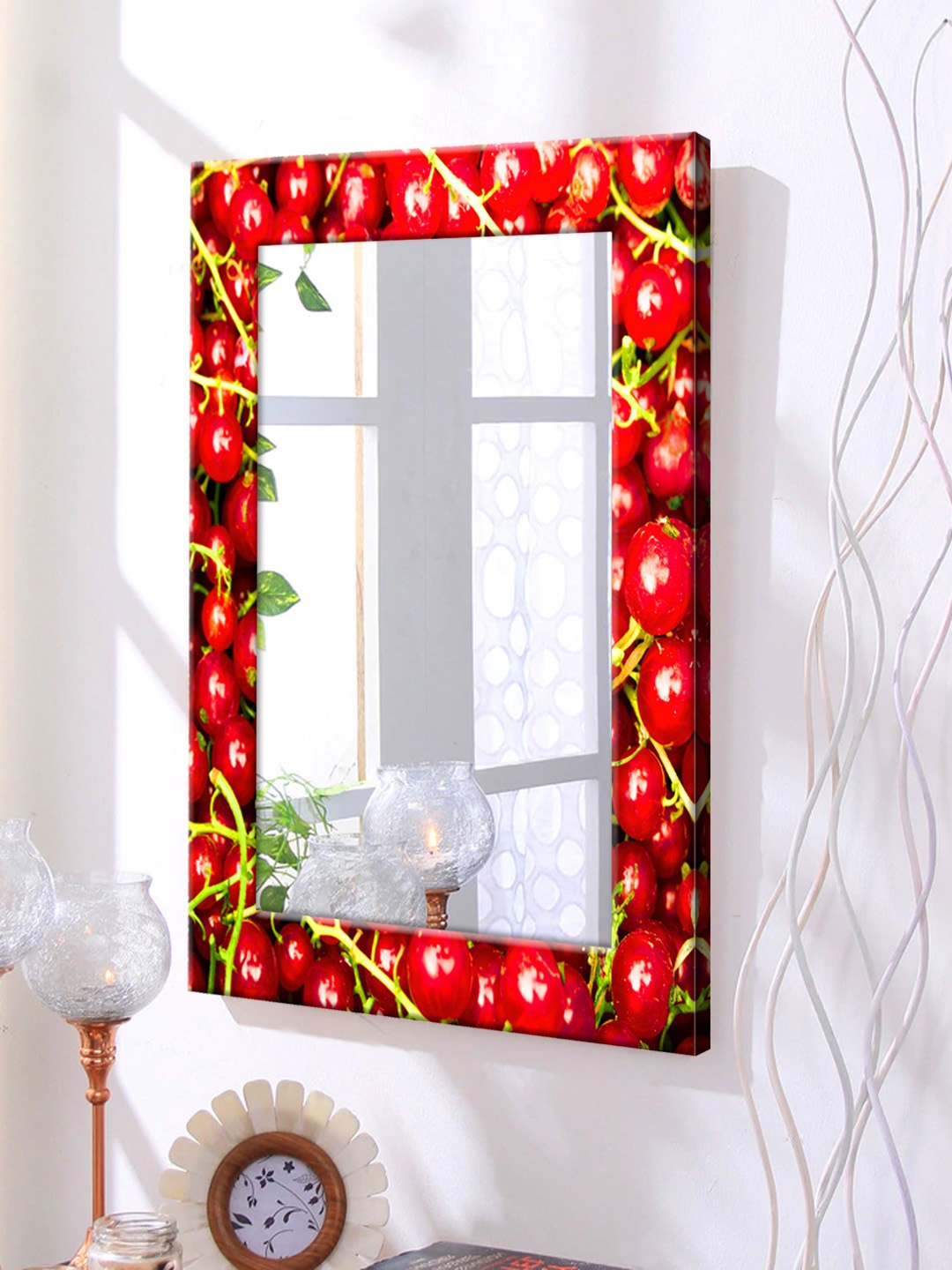 

999Store Red Printed Framed Wall Mirror