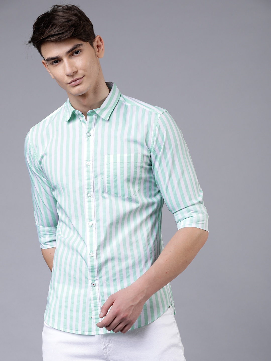 HIGHLANDER Men Green & White Slim Fit Striped Casual Shirt
