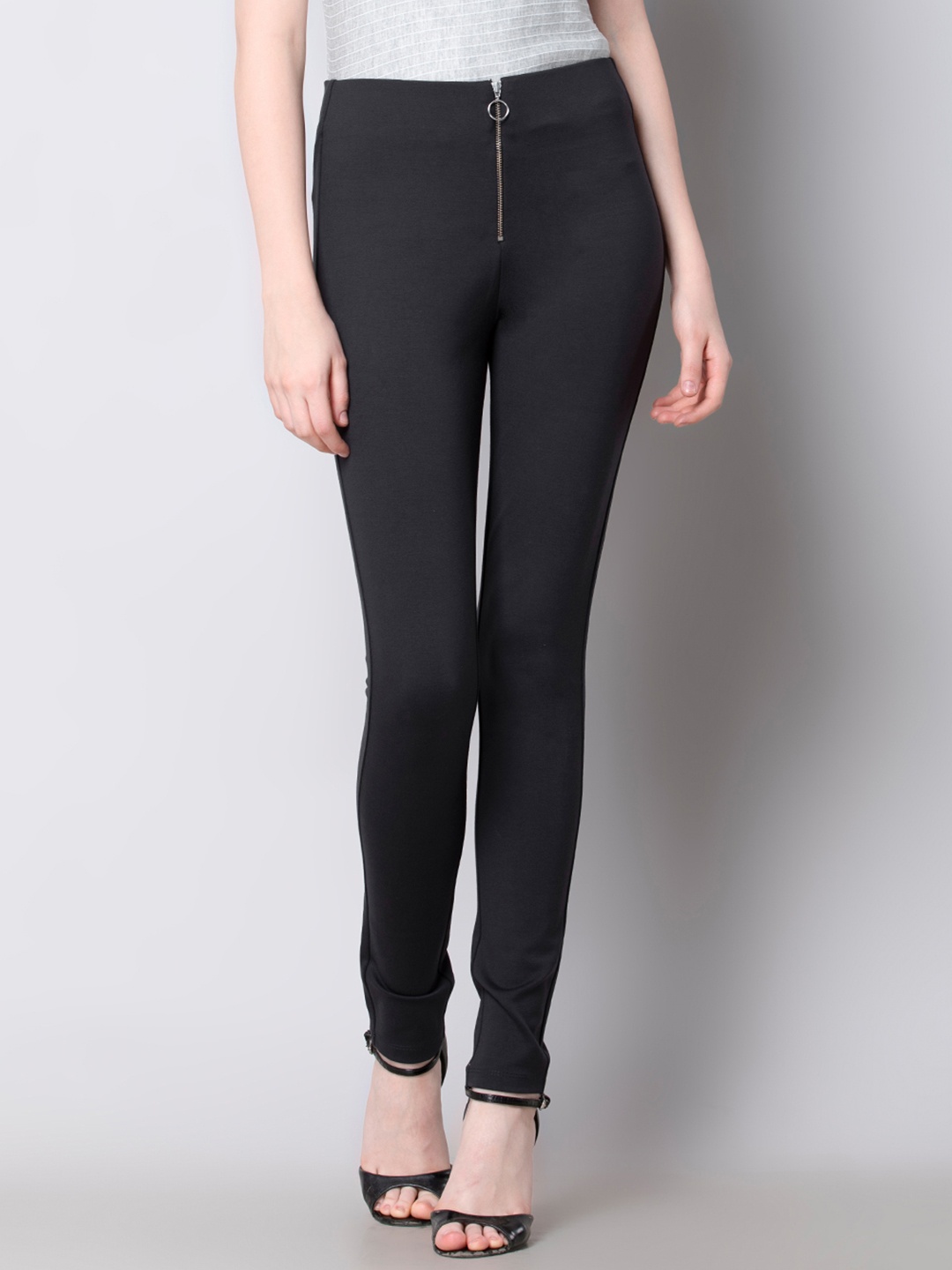 

FabAlley Women Grey Solid Slim Fit Treggings
