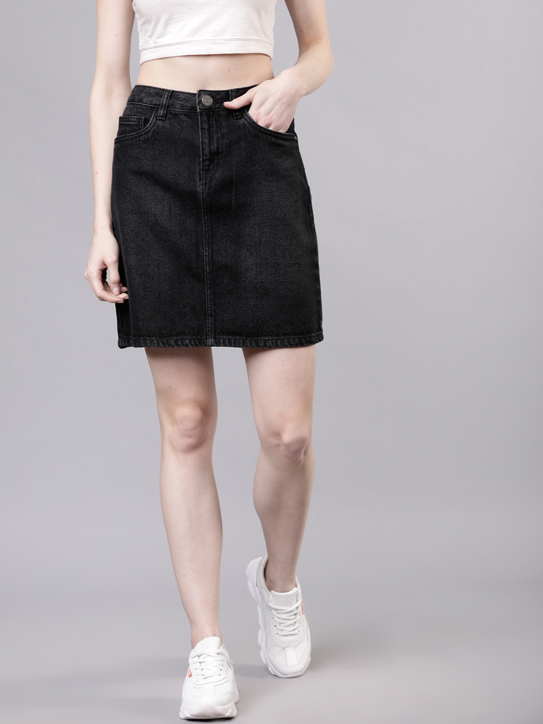 

Tokyo Talkies Women Black Slim Fit Denim Denim Straight Skirt