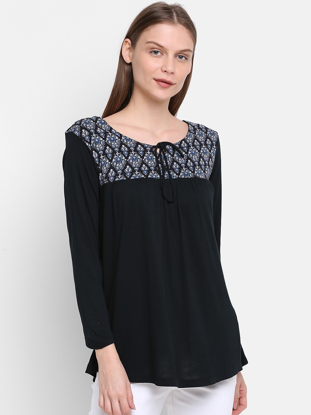 

Rute Women Black Printed Top