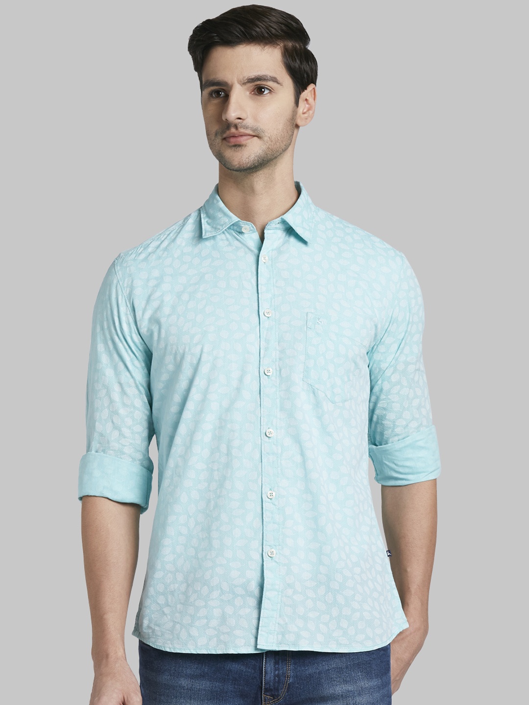 

Parx Men Turquoise Blue & White Slim Fit Printed Casual Shirt