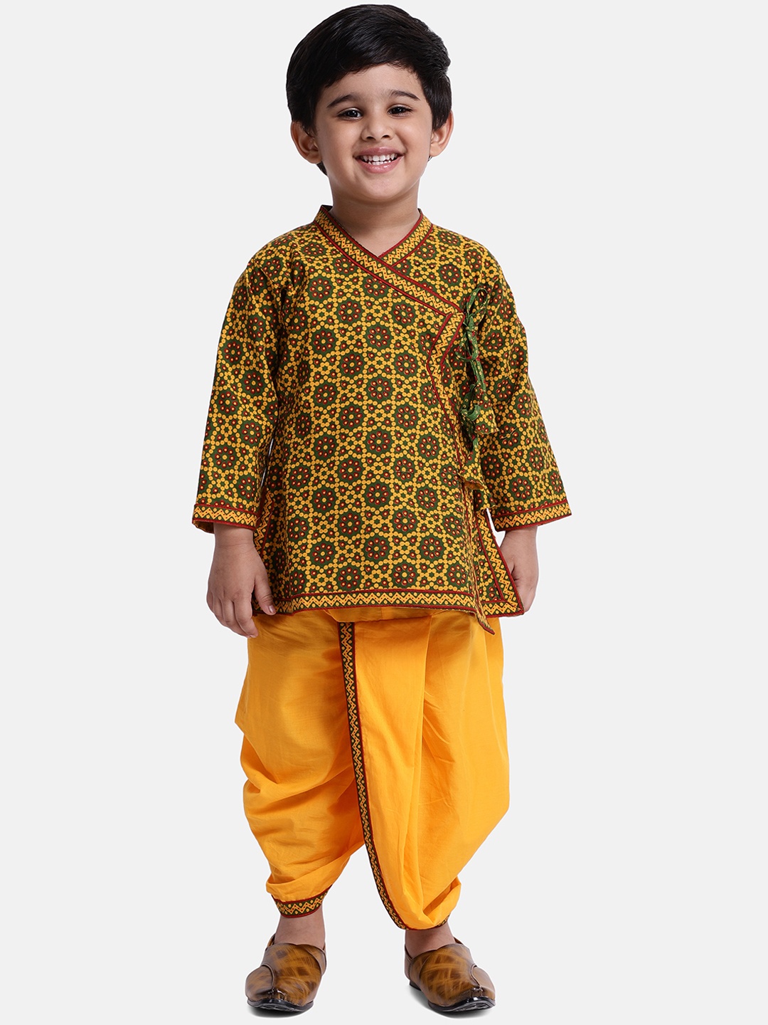 

BownBee Boys Green & Yellow Printed Kurta with Dhoti Pants