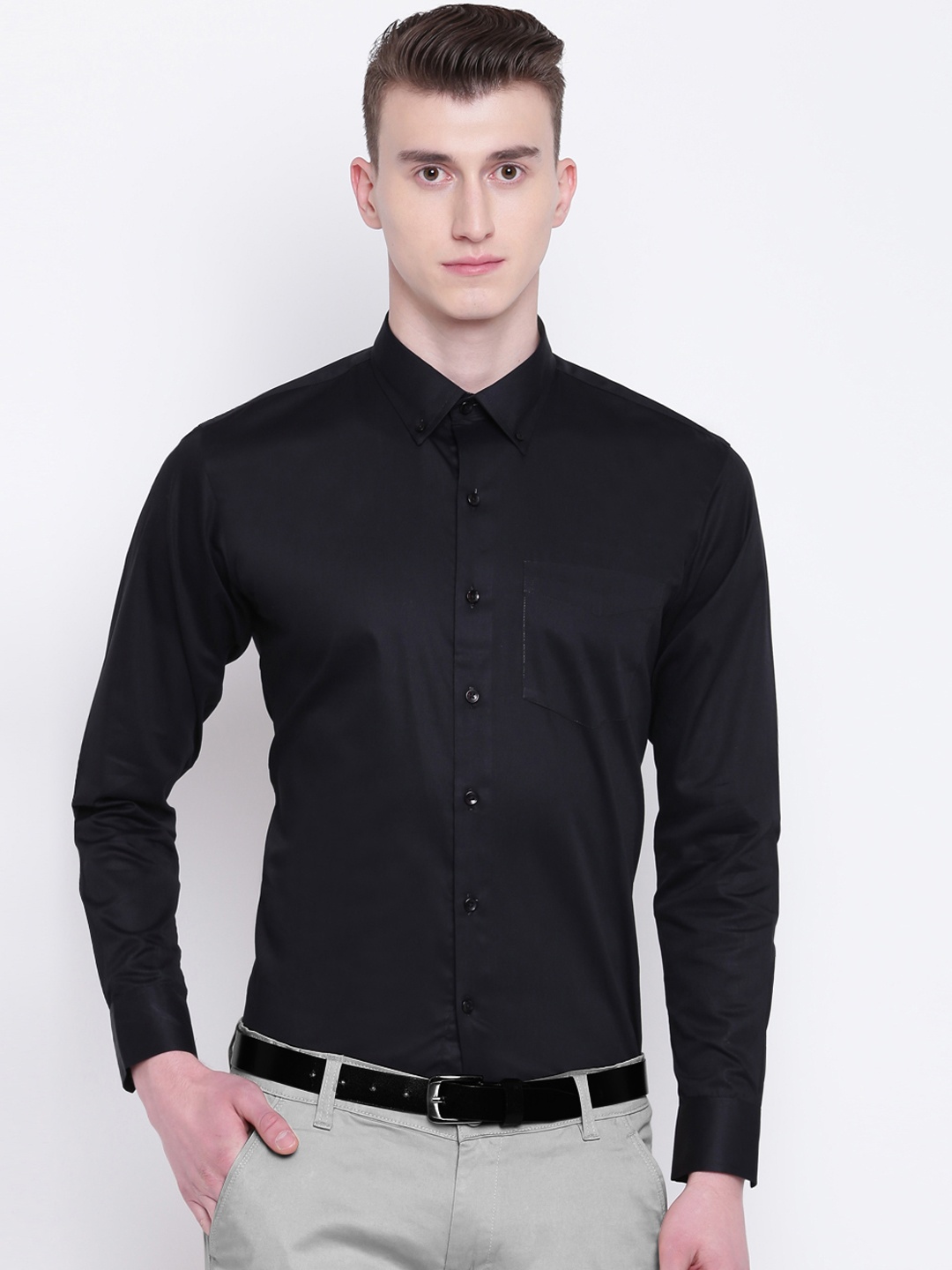 

Hancock Men Black Sport Slim Fit Solid Formal Shirt