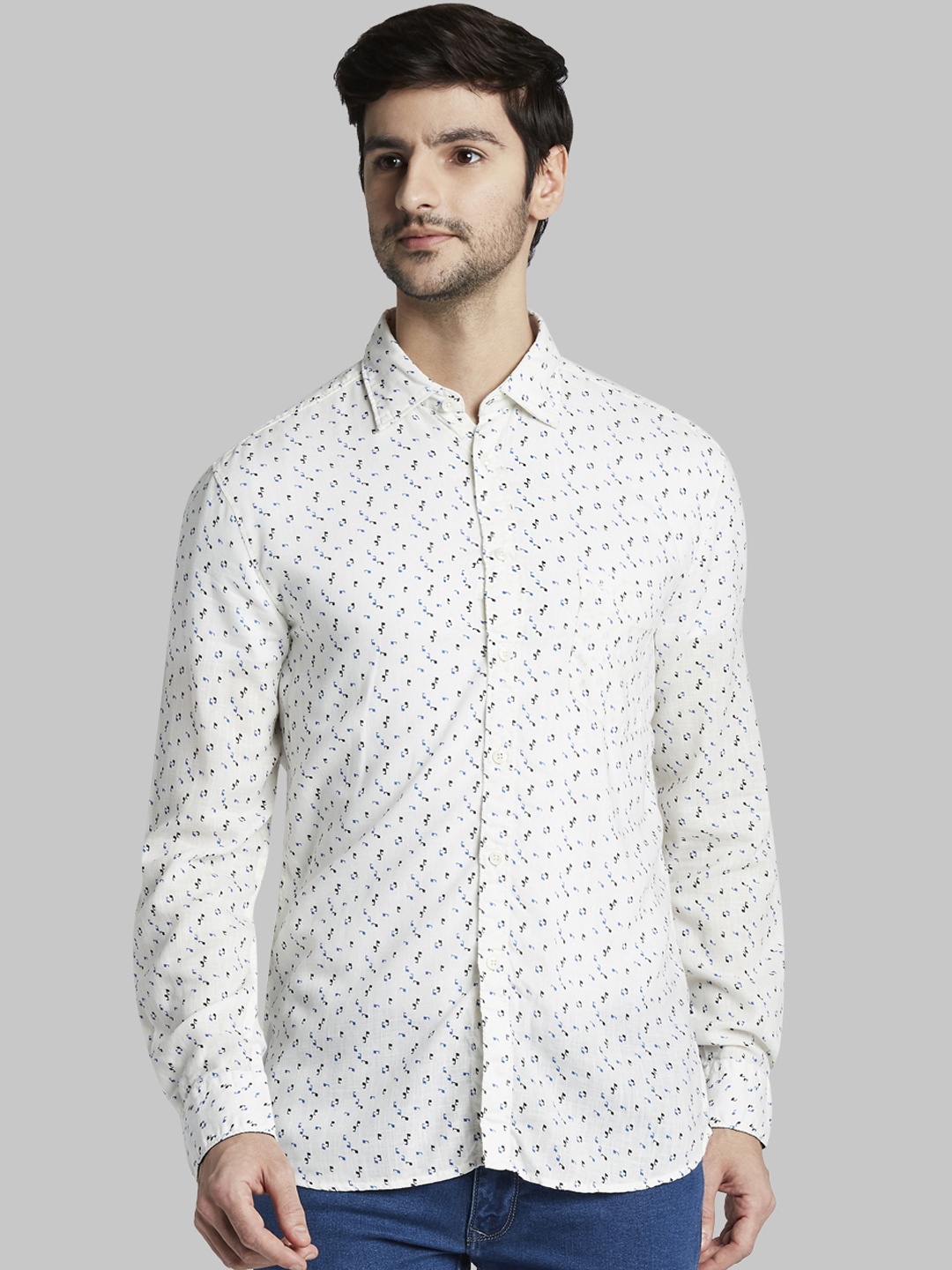 

Parx Men White & Blue Slim Fit Printed Casual Shirt