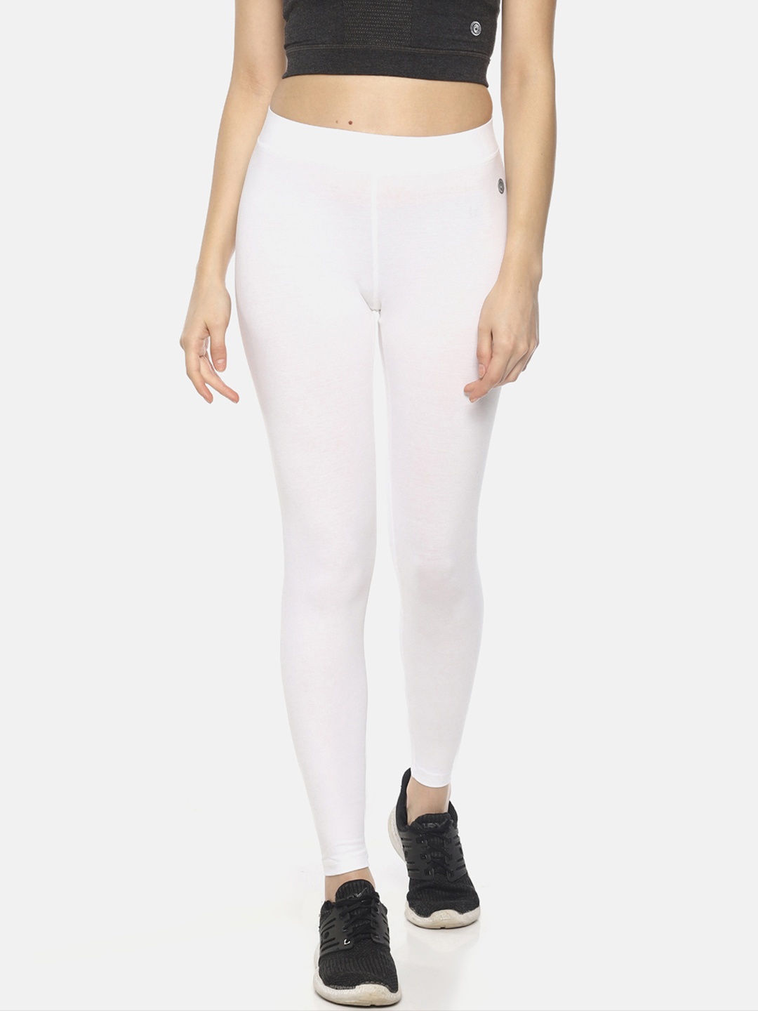

Soul Space Women White Solid Modern-Fit Tights