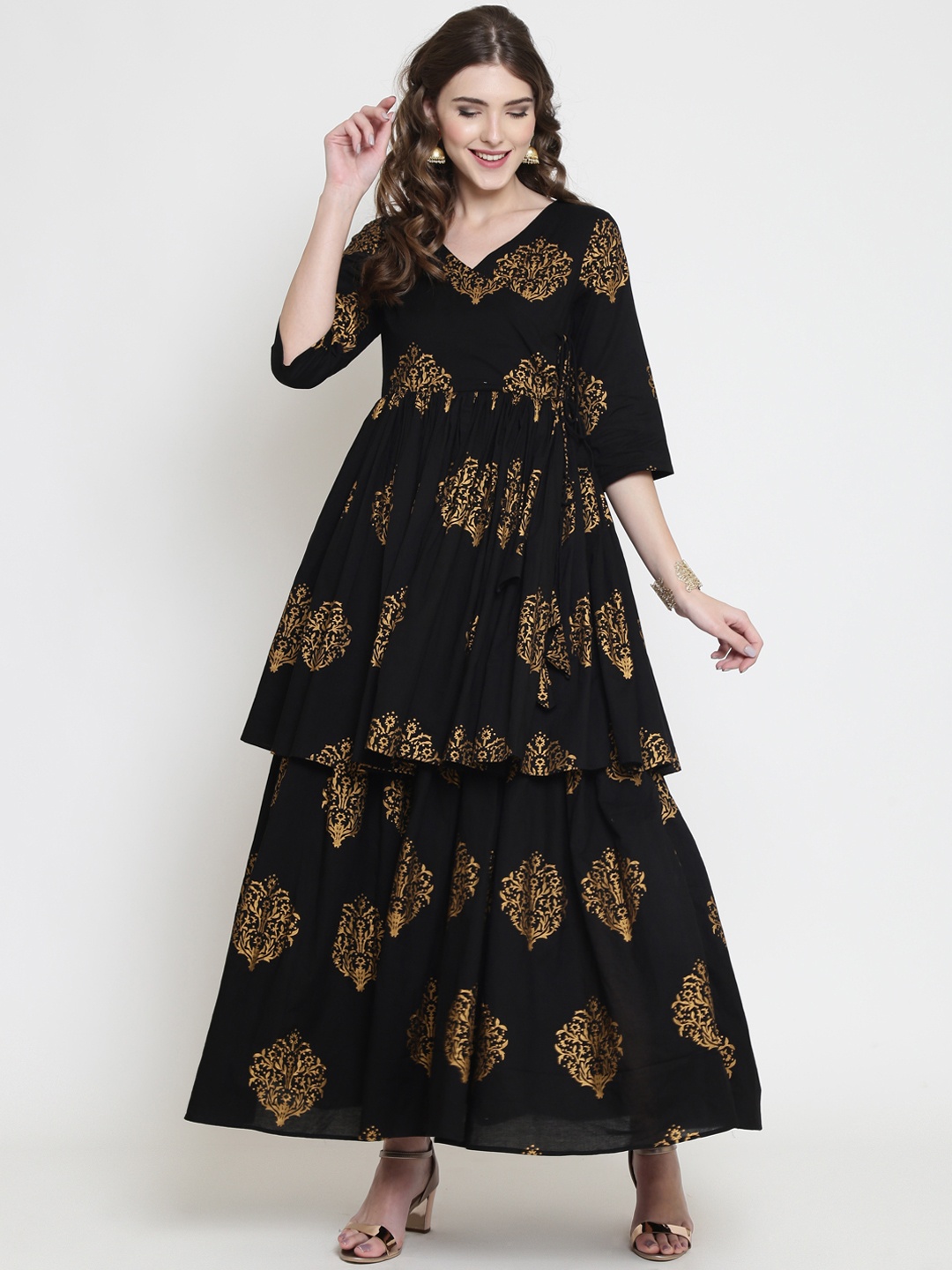 

Sera Women Black & Gold-Toned Printed Maxi Dress