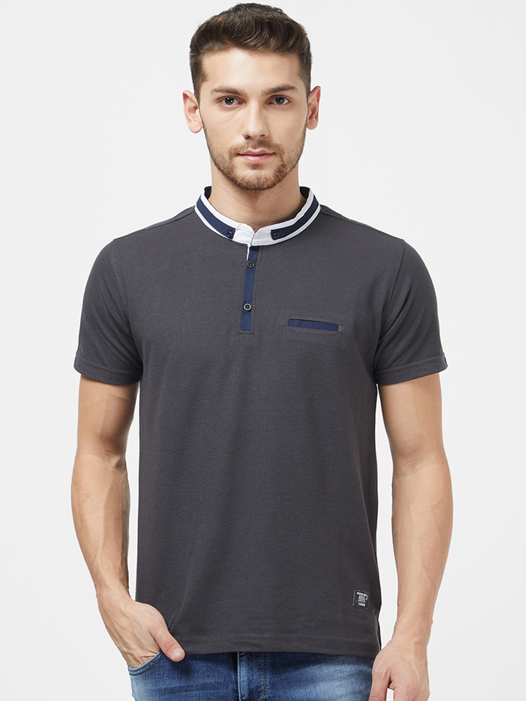 

Status Quo Men Grey Solid Mandarin Collar T-shirt