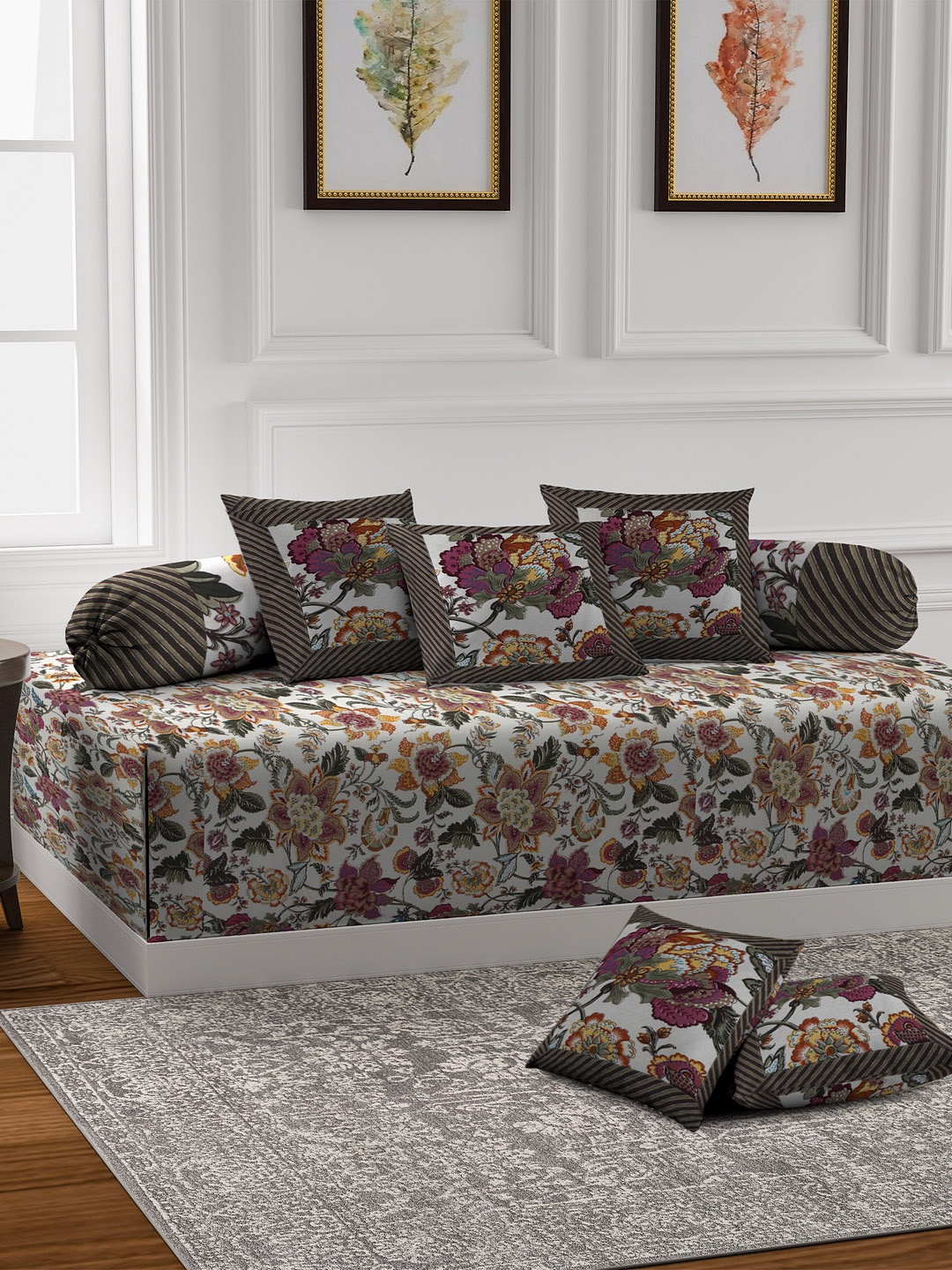 

Rajasthan Decor Set of 8 White & Green Printed Diwan