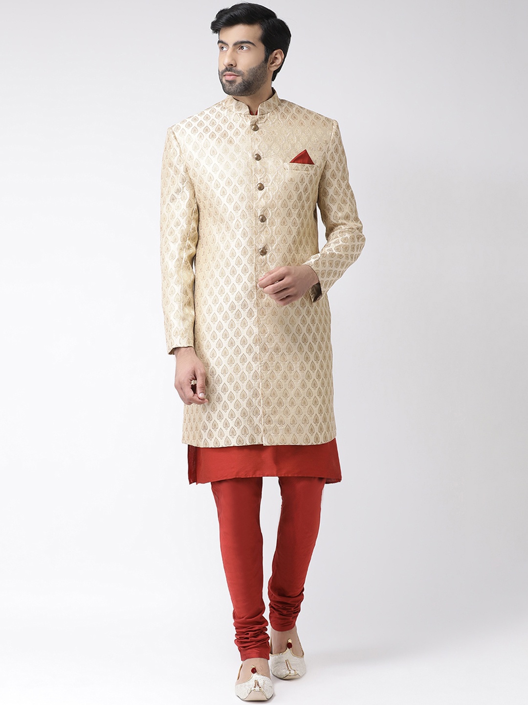 

KISAH Men Cream-Coloured & Red Self-Design Indowestern Sherwani Set