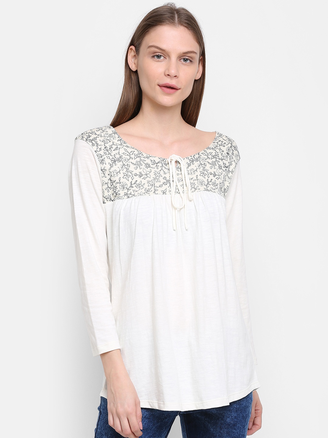 

Rute Women Off-White Printed Top