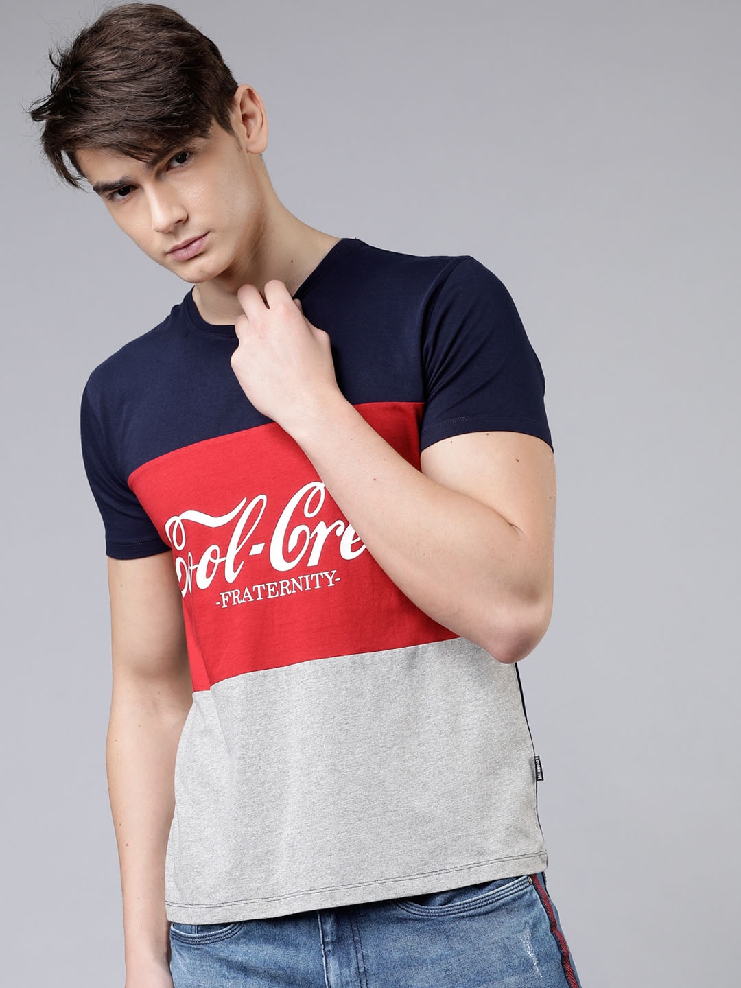 

LOCOMOTIVE Men Navy Blue & Red Colourblocked Slim Fit Round Neck T-shirt