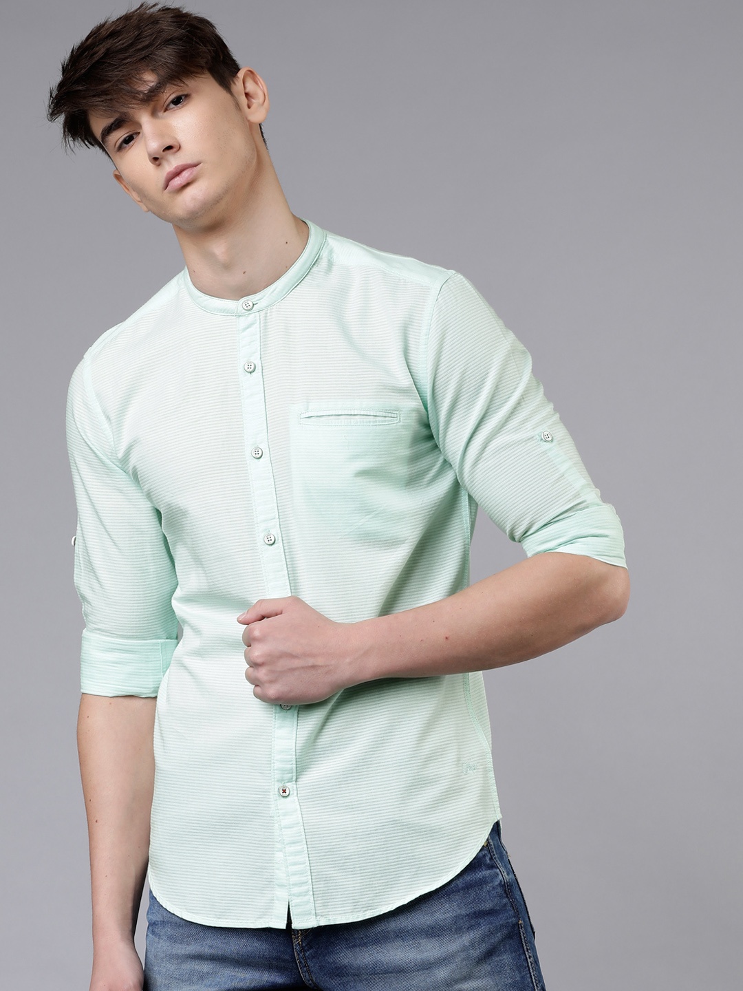 

LOCOMOTIVE Men Green Slim Fit Striped Casual Shirt