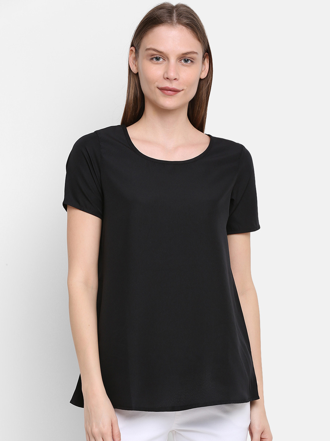 

Rute Women Black Solid Top