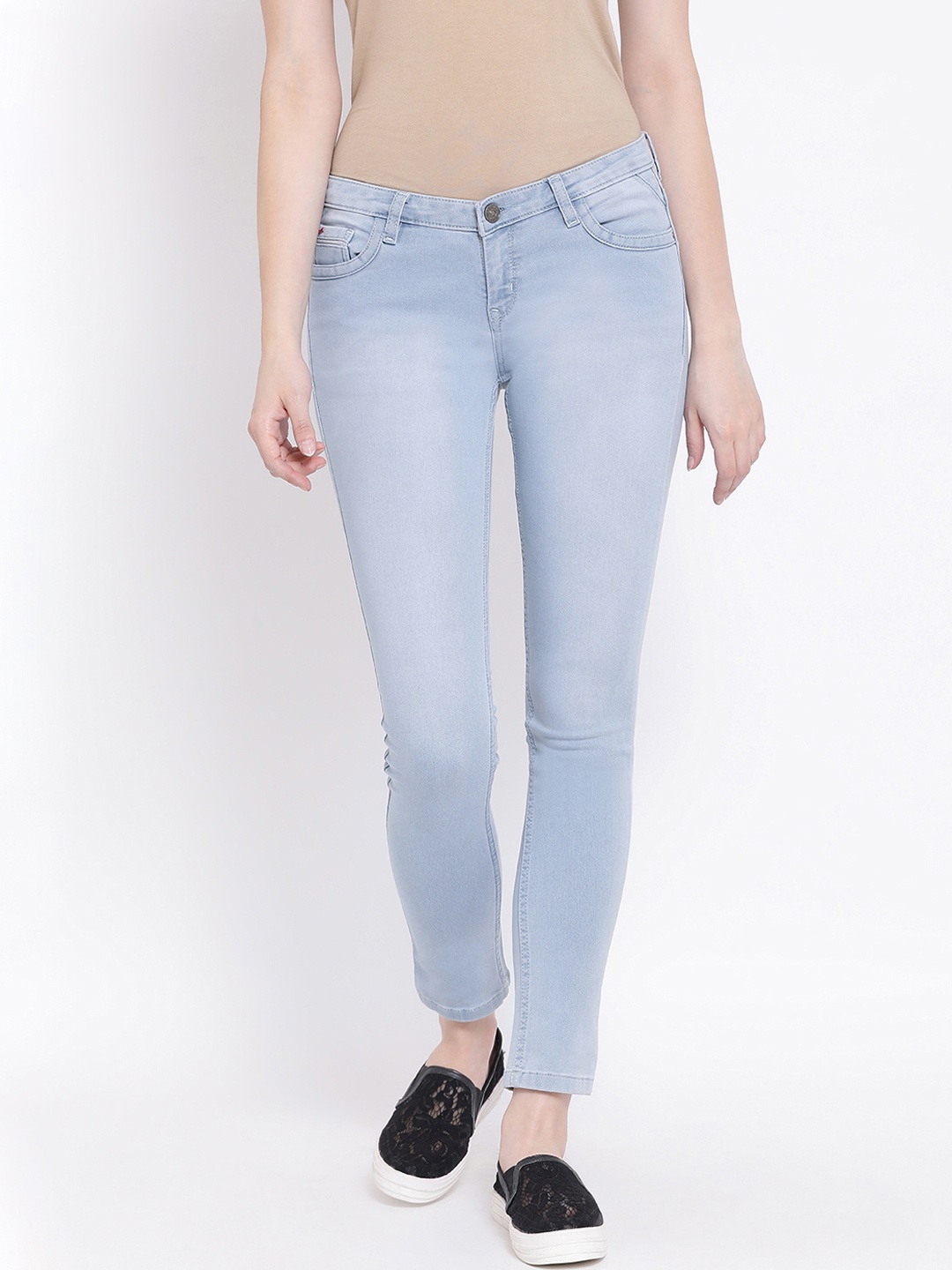

Crimsoune Club Women Blue Slim Fit Mid-Rise Clean Look Jeans