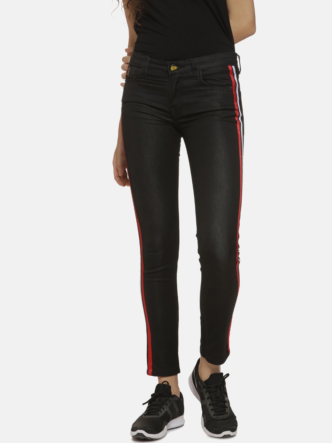 

Campus Sutra Women Black Slim Fit Mid-Rise Clean Look Stretchable Jeans