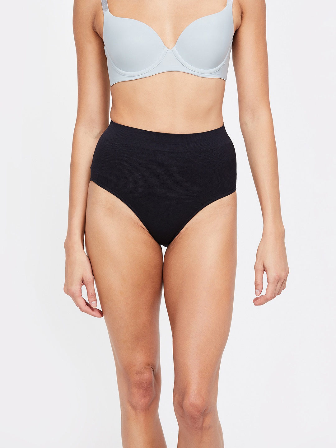 

Ginger by Lifestyle Women Black Solid Shaper Briefs NOOSCB03