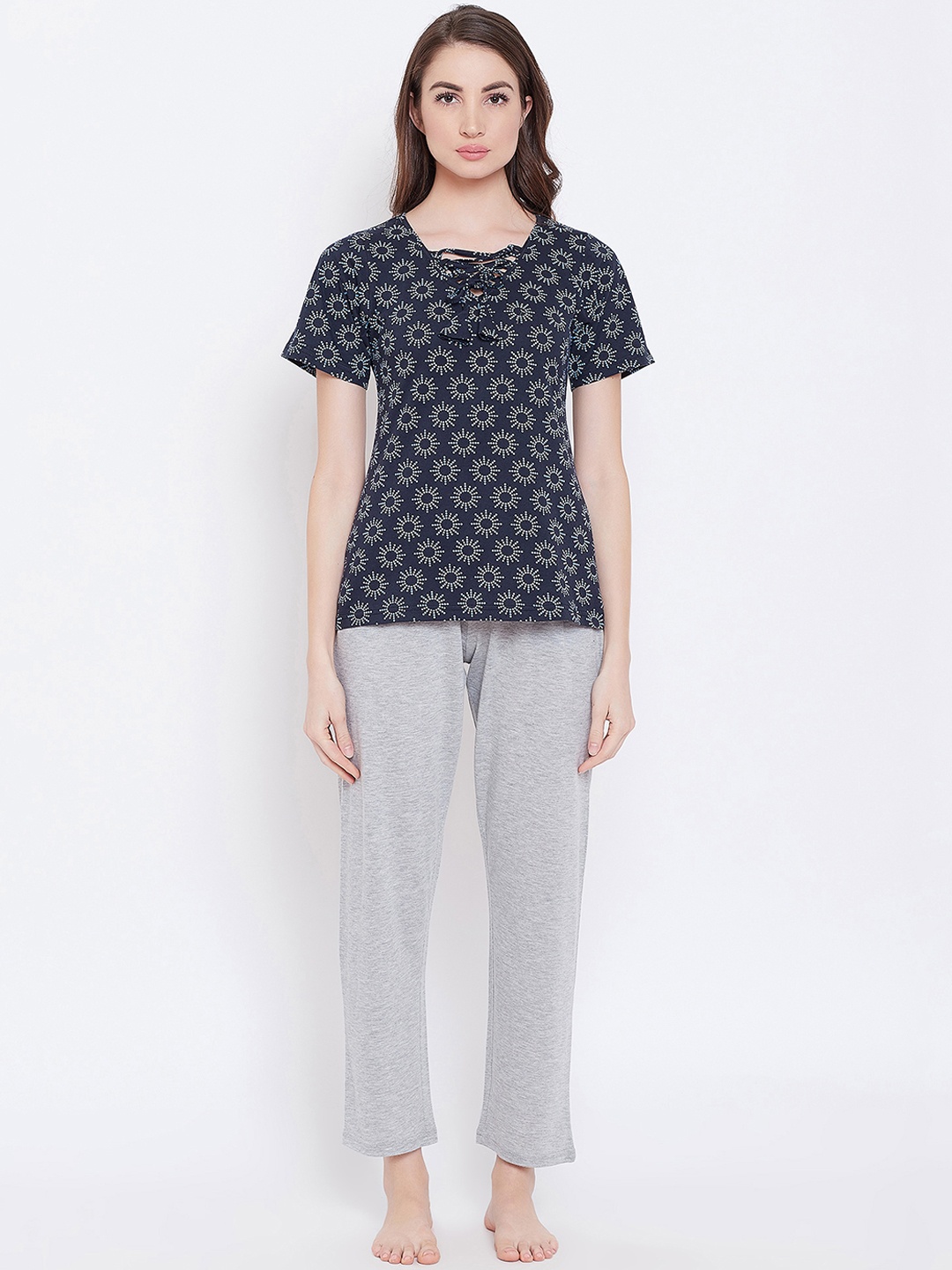 

Clovia Women Navy Blue & Grey Printed Night suit LS0465P08S