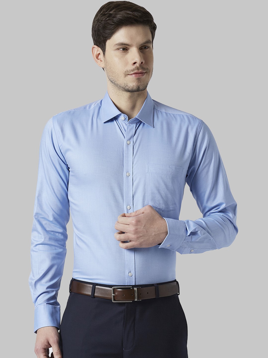 

Park Avenue Men Blue Slim Fit Solid Formal Shirt