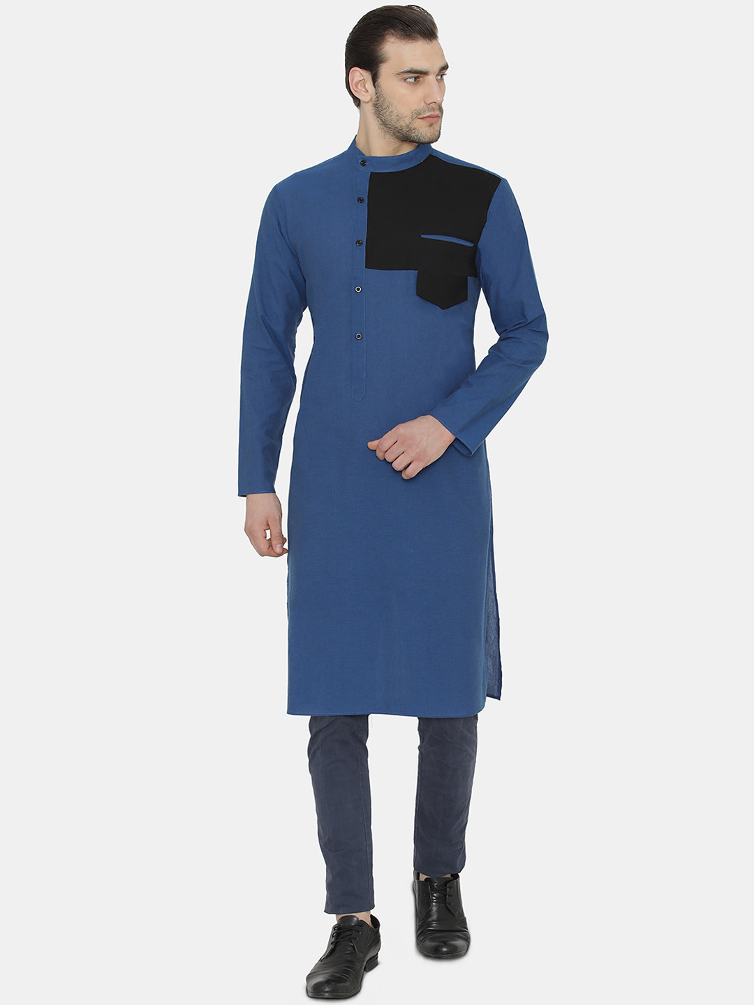 

Raas Men Blue & Black Solid Straight Kurta