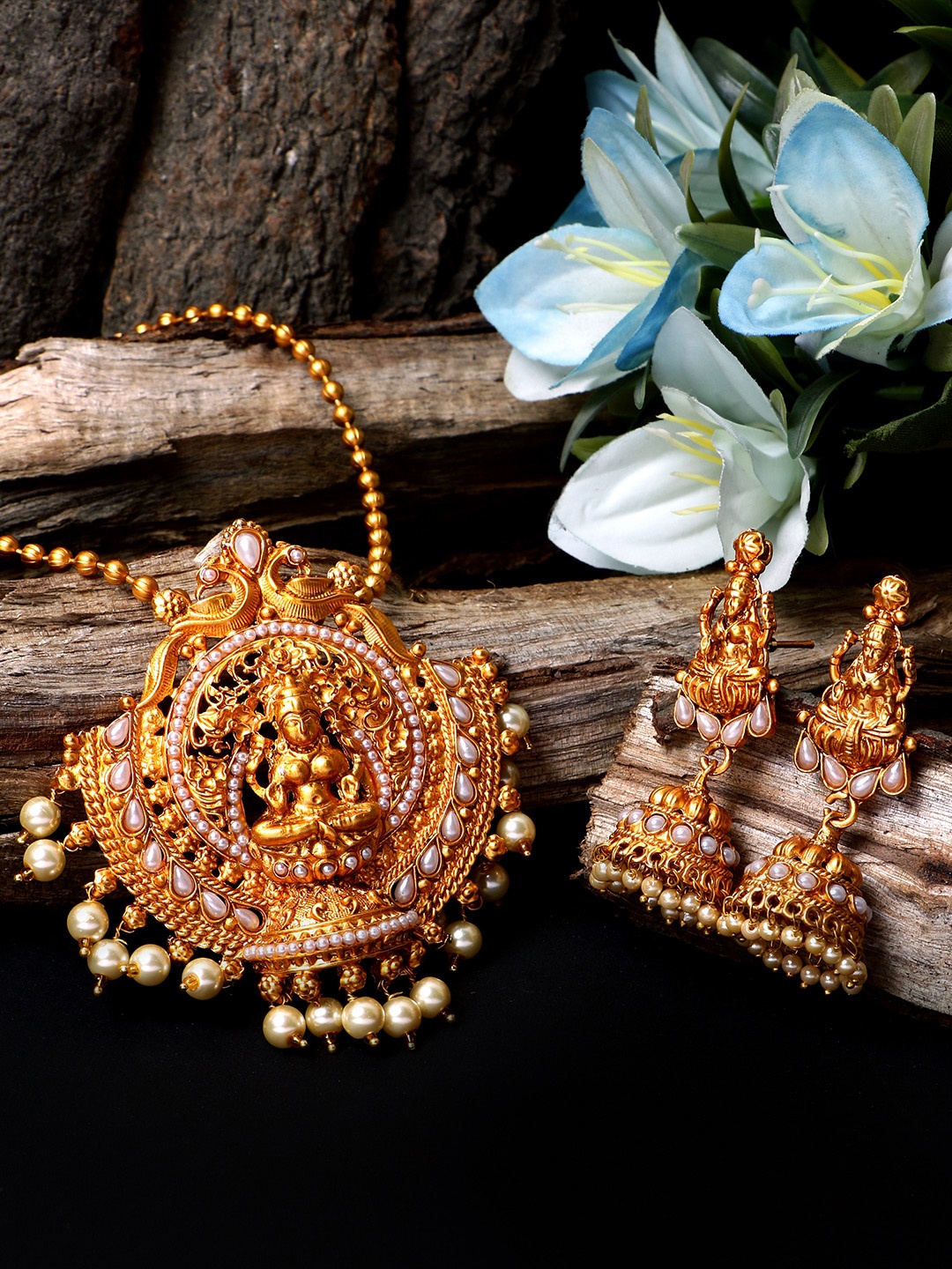 ANIKAS CREATION Women Gold-Plated & White Stone-Studded Temple Jewellery Set