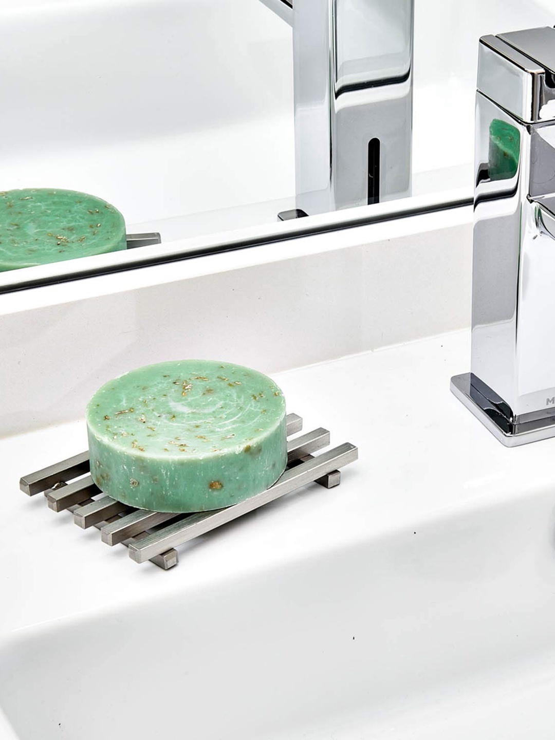 

INTERDESIGN Silver Kyoto Soap Saver Brushed Staineless Steel