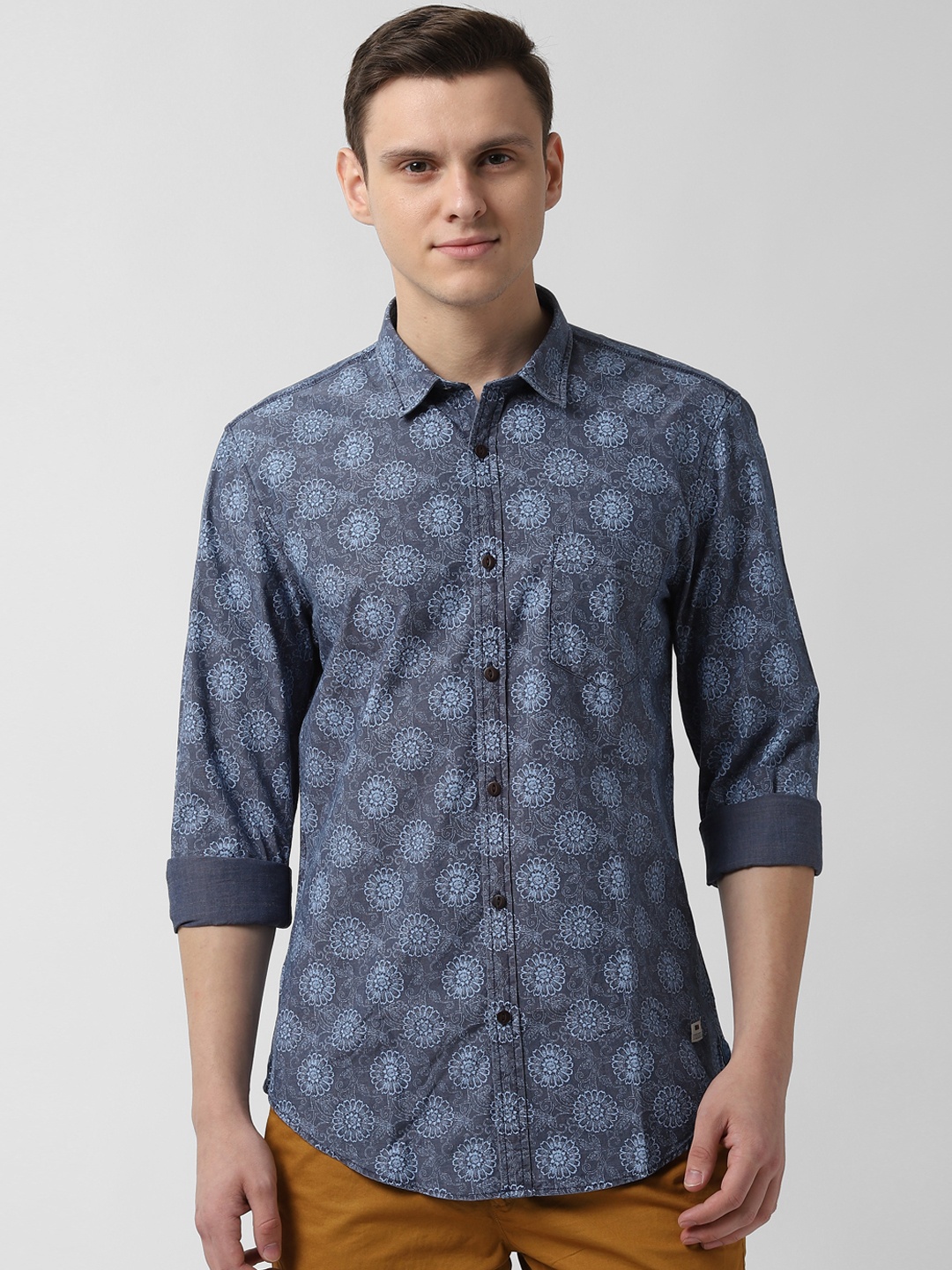 

Peter England Casuals Men Blue & Grey Slim Fit Printed Casual Shirt