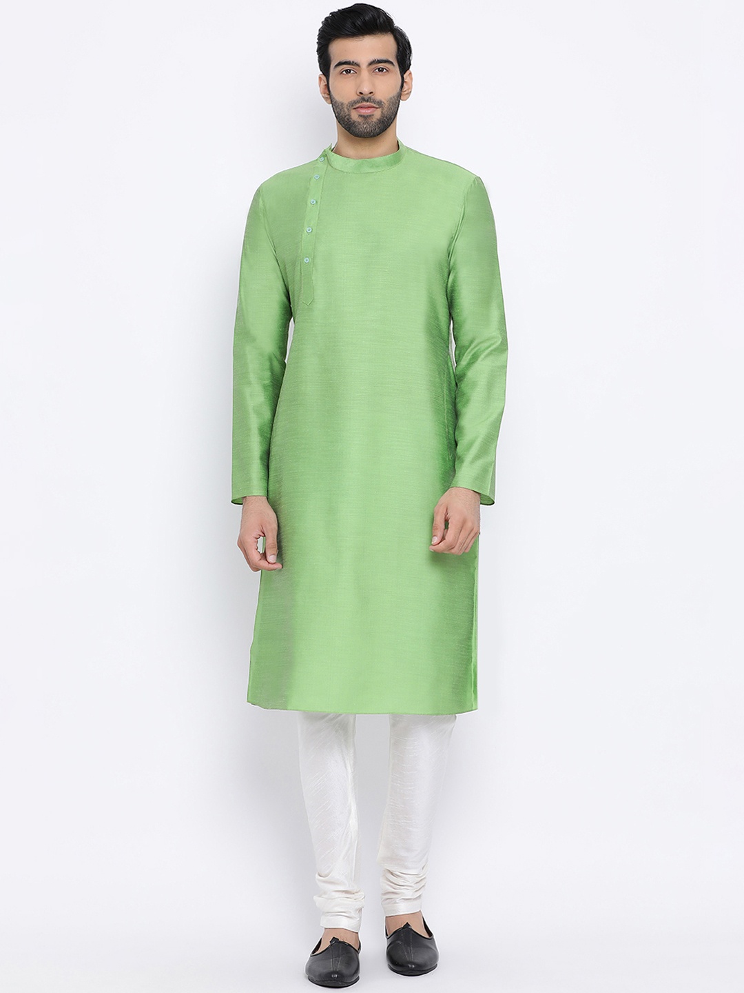 

NAMASKAR Men Green Solid Straight Kurta