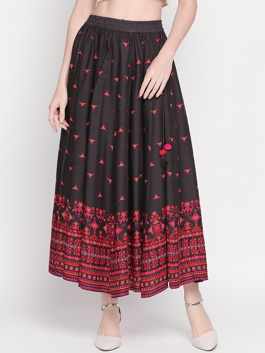 

AKKRITI Women Black & Red Printed Flared Maxi Skirt